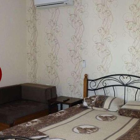 Hotel White House Gagry Zewnętrze zdjęcie
