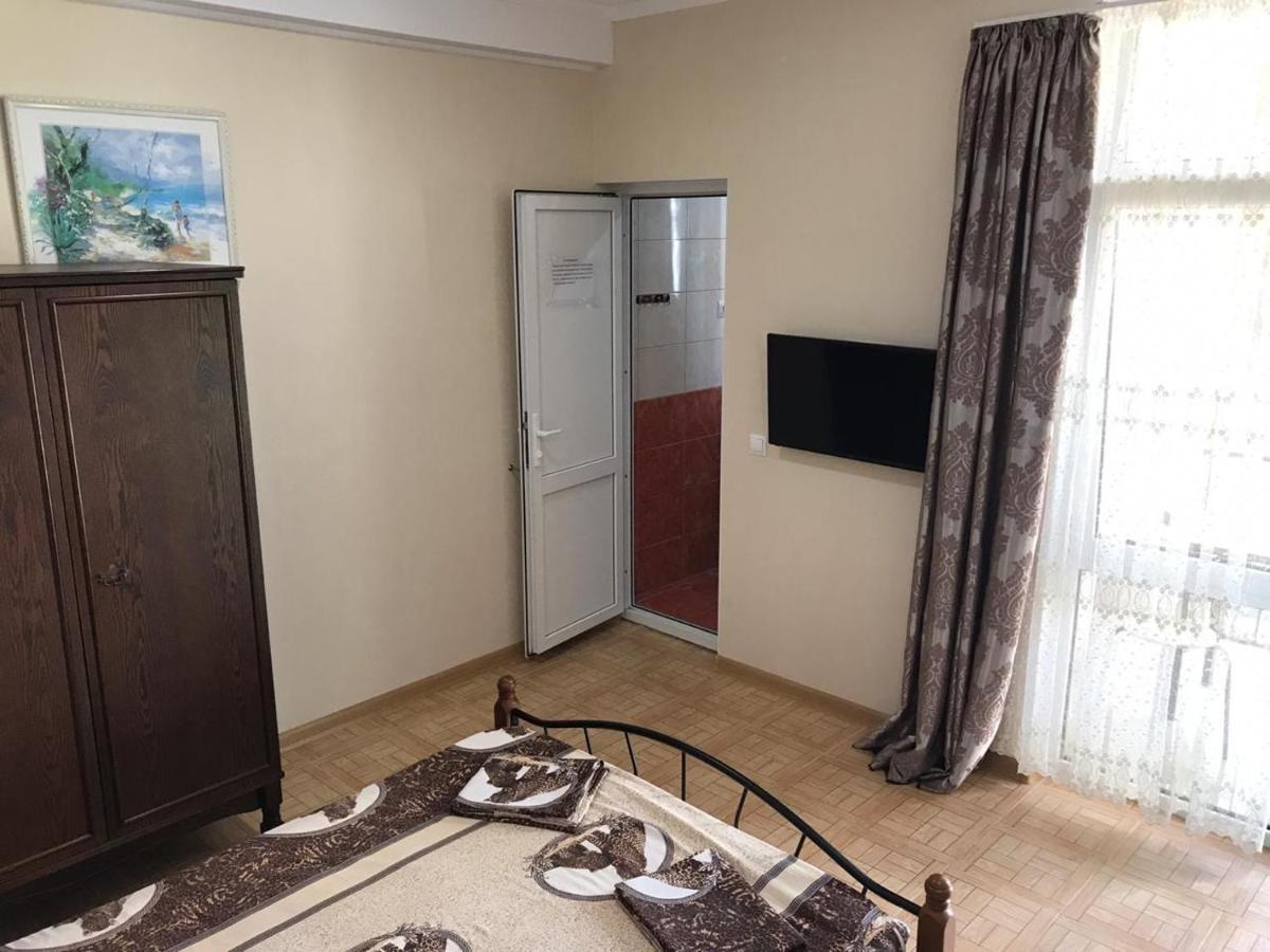 Hotel White House Gagry Zewnętrze zdjęcie